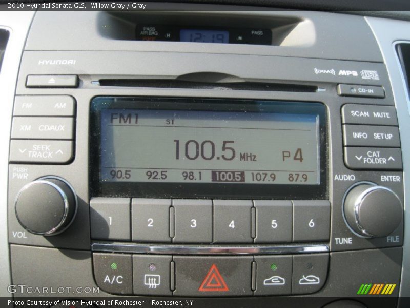 Willow Gray / Gray 2010 Hyundai Sonata GLS