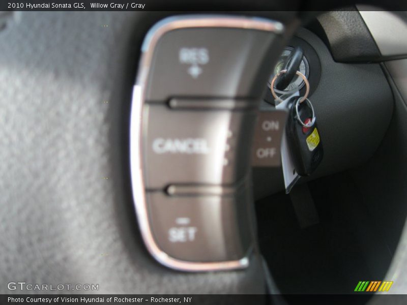 Willow Gray / Gray 2010 Hyundai Sonata GLS
