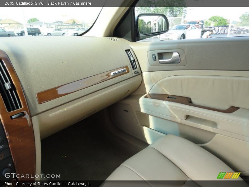 Black Raven / Cashmere 2005 Cadillac STS V6