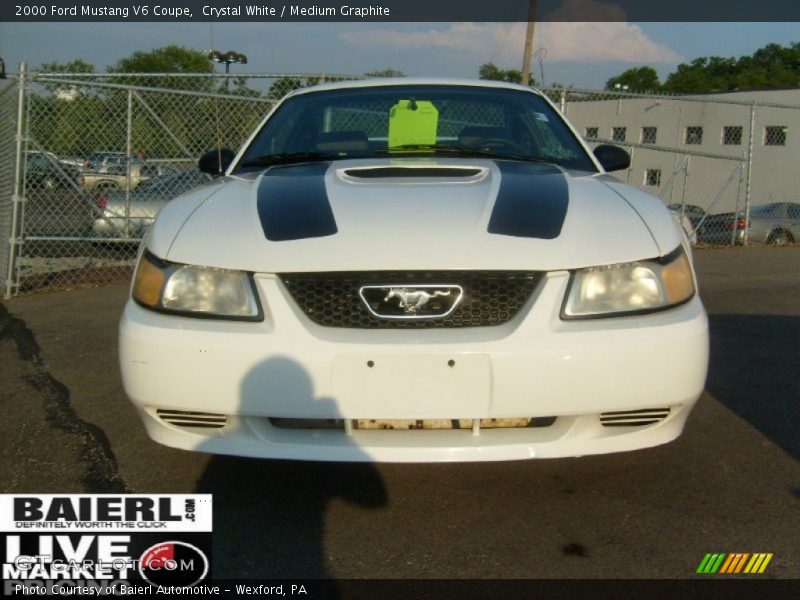 Crystal White / Medium Graphite 2000 Ford Mustang V6 Coupe