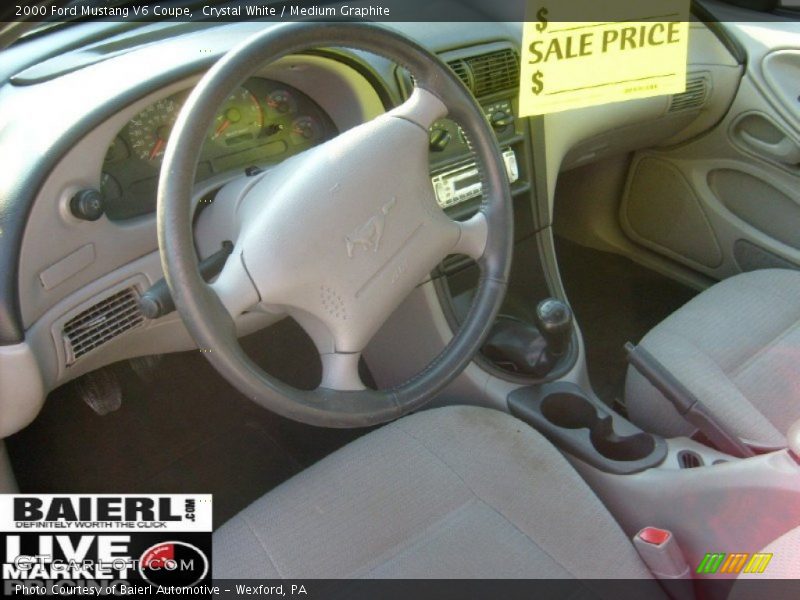 Crystal White / Medium Graphite 2000 Ford Mustang V6 Coupe