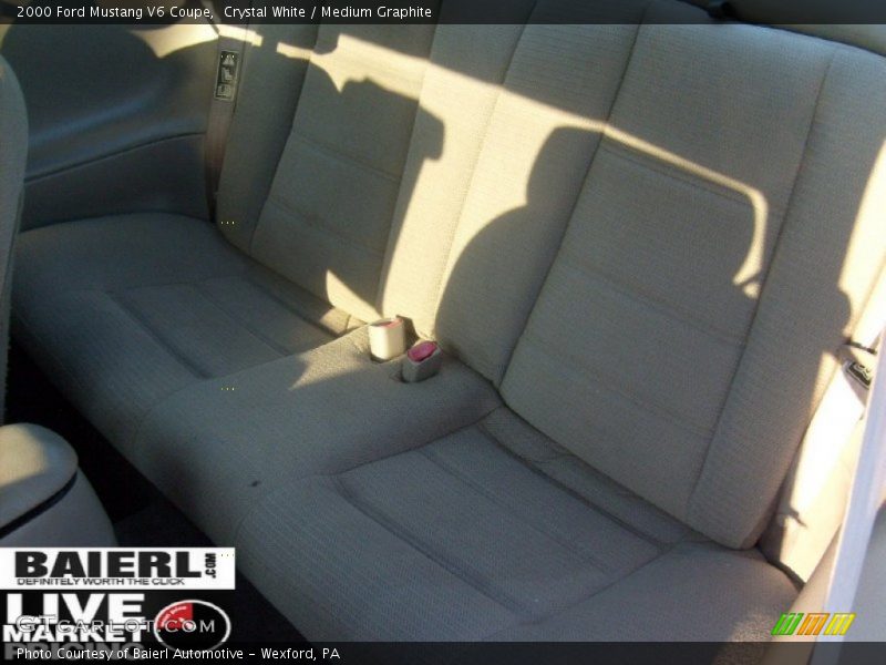 Crystal White / Medium Graphite 2000 Ford Mustang V6 Coupe