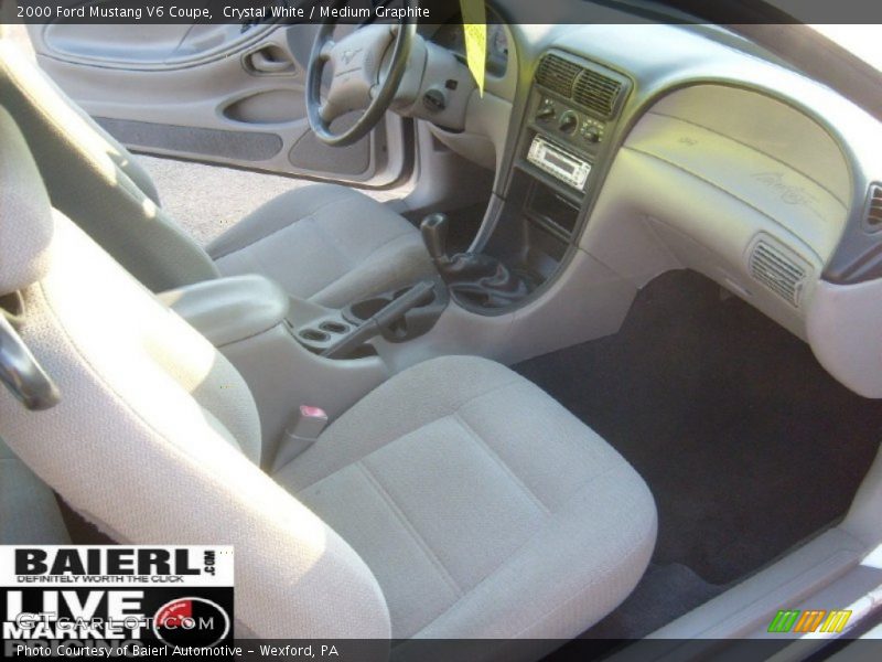 Crystal White / Medium Graphite 2000 Ford Mustang V6 Coupe