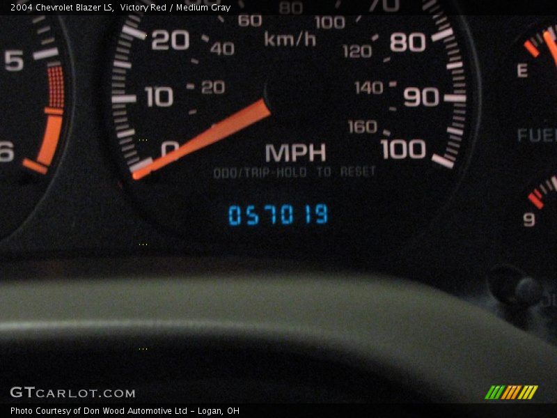 Victory Red / Medium Gray 2004 Chevrolet Blazer LS
