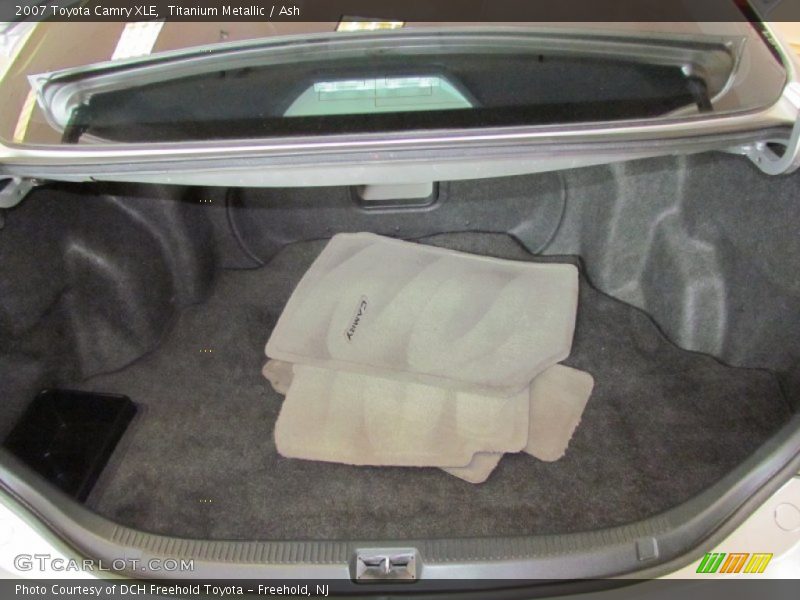 Titanium Metallic / Ash 2007 Toyota Camry XLE