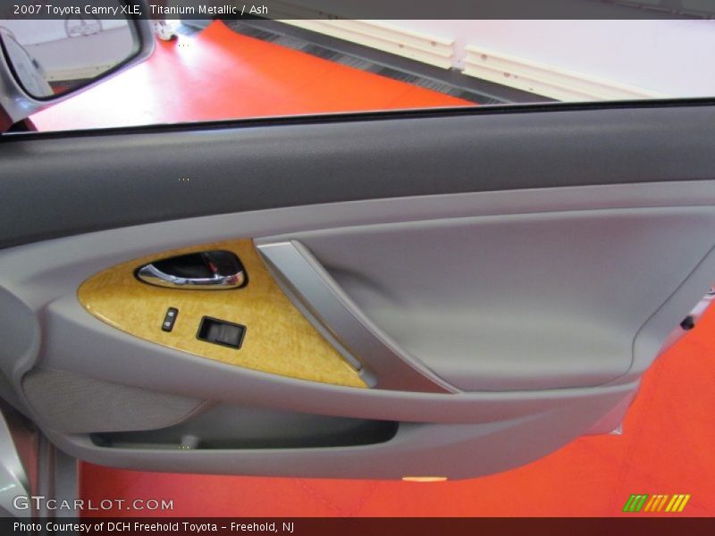Titanium Metallic / Ash 2007 Toyota Camry XLE