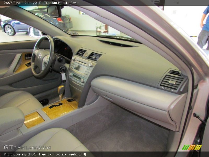 Titanium Metallic / Ash 2007 Toyota Camry XLE