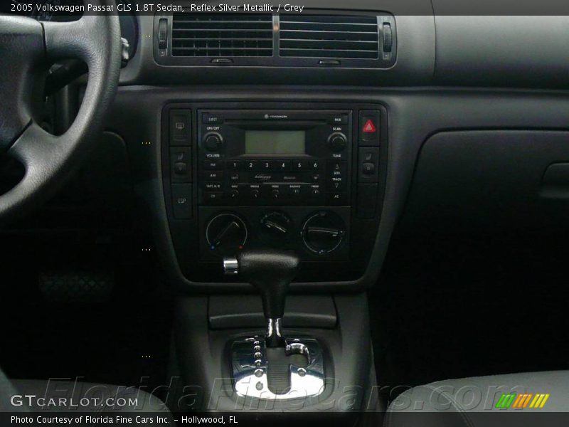 Reflex Silver Metallic / Grey 2005 Volkswagen Passat GLS 1.8T Sedan