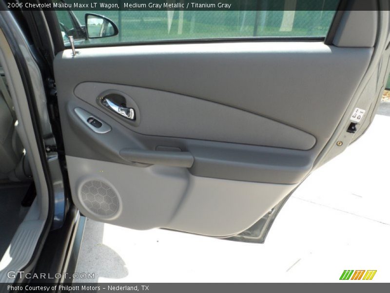 Door Panel of 2006 Malibu Maxx LT Wagon