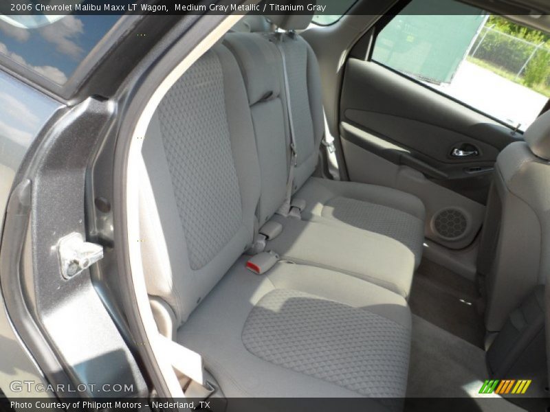 Medium Gray Metallic / Titanium Gray 2006 Chevrolet Malibu Maxx LT Wagon