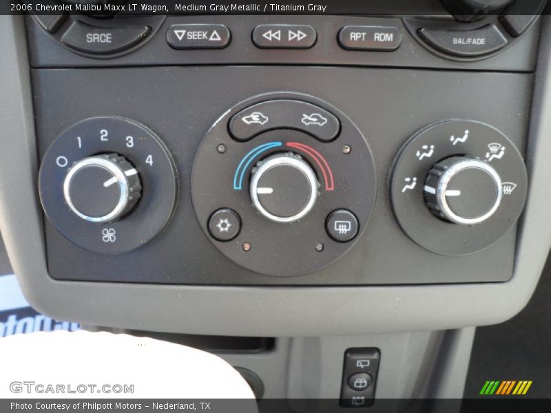 Controls of 2006 Malibu Maxx LT Wagon