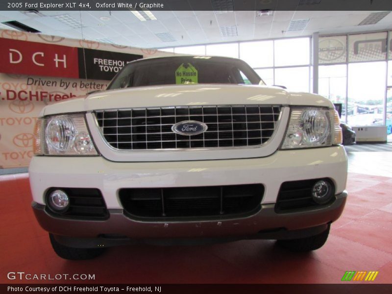 Oxford White / Graphite 2005 Ford Explorer XLT 4x4