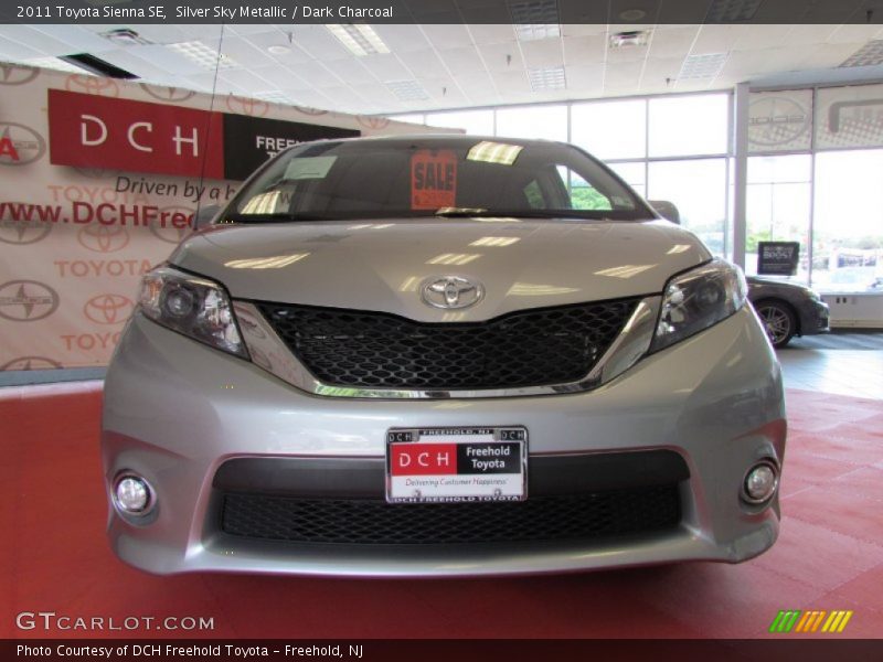 Silver Sky Metallic / Dark Charcoal 2011 Toyota Sienna SE