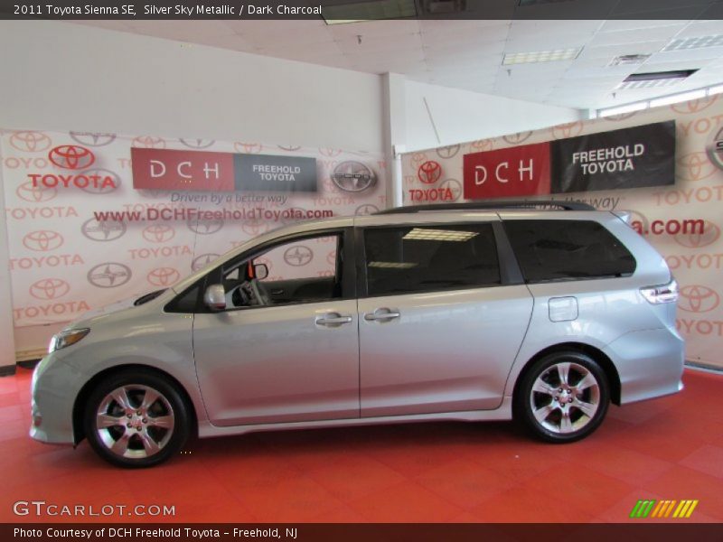 Silver Sky Metallic / Dark Charcoal 2011 Toyota Sienna SE