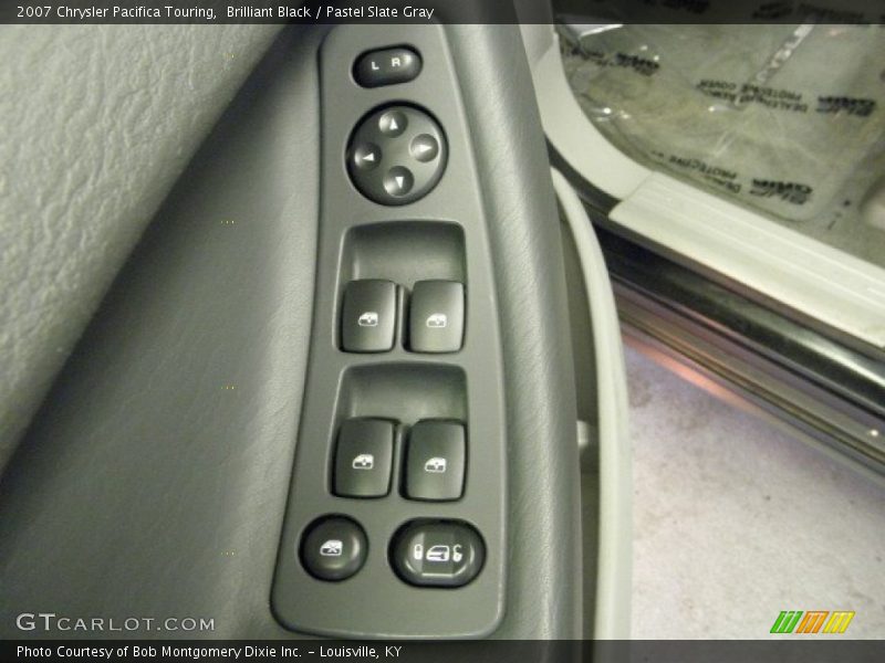 Brilliant Black / Pastel Slate Gray 2007 Chrysler Pacifica Touring