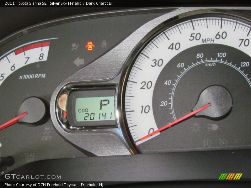 Silver Sky Metallic / Dark Charcoal 2011 Toyota Sienna SE