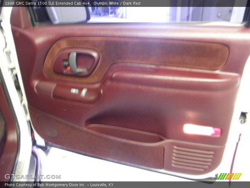 Olympic White / Dark Red 1998 GMC Sierra 1500 SLE Extended Cab 4x4