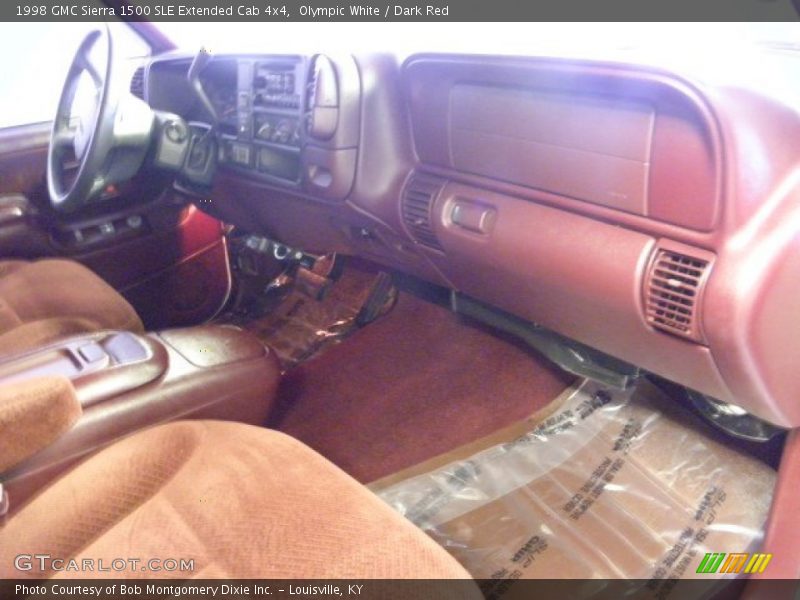 Olympic White / Dark Red 1998 GMC Sierra 1500 SLE Extended Cab 4x4