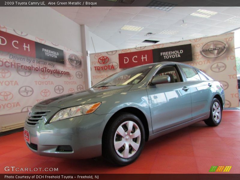 Aloe Green Metallic / Bisque 2009 Toyota Camry LE