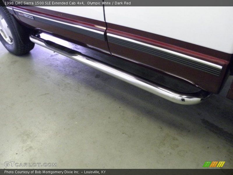 Olympic White / Dark Red 1998 GMC Sierra 1500 SLE Extended Cab 4x4