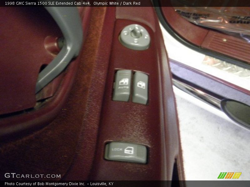 Olympic White / Dark Red 1998 GMC Sierra 1500 SLE Extended Cab 4x4