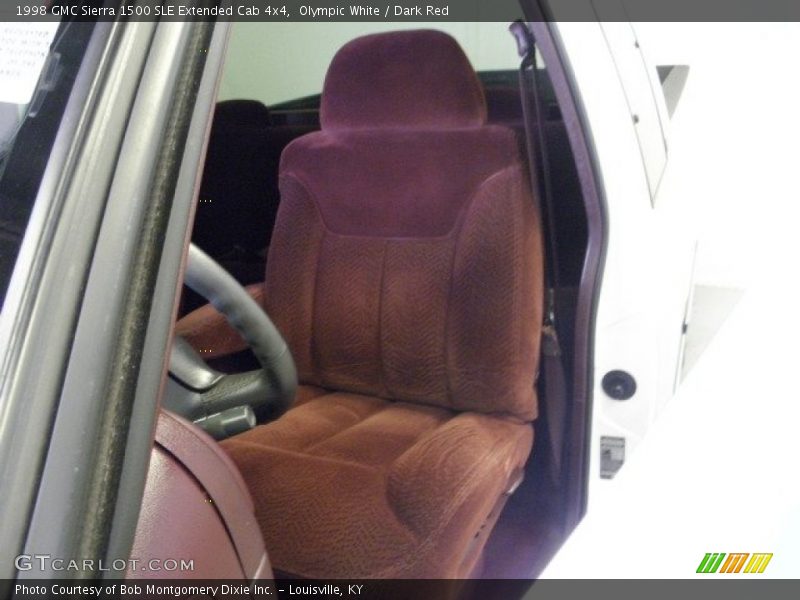 Olympic White / Dark Red 1998 GMC Sierra 1500 SLE Extended Cab 4x4