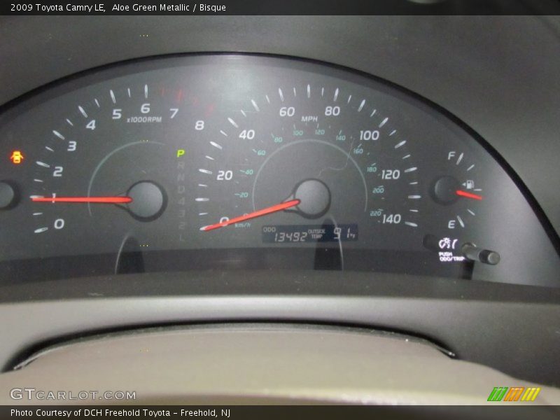 Aloe Green Metallic / Bisque 2009 Toyota Camry LE