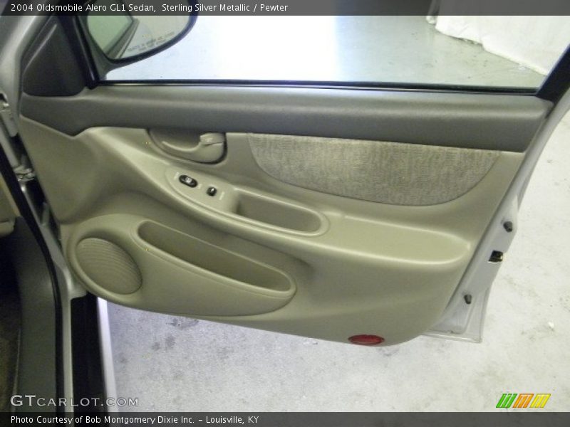 Door Panel of 2004 Alero GL1 Sedan