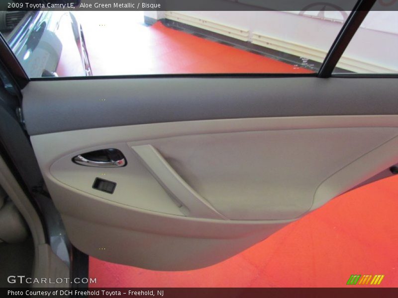 Aloe Green Metallic / Bisque 2009 Toyota Camry LE