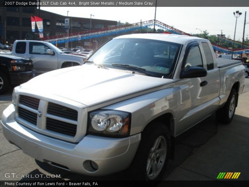 Bright Silver Metallic / Medium Slate Gray 2007 Dodge Dakota SLT Club Cab 4x4