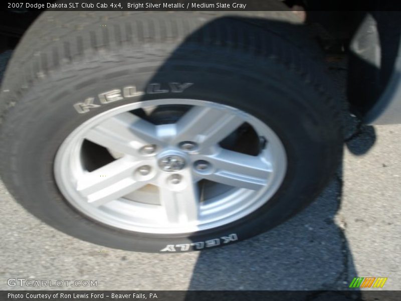 Bright Silver Metallic / Medium Slate Gray 2007 Dodge Dakota SLT Club Cab 4x4
