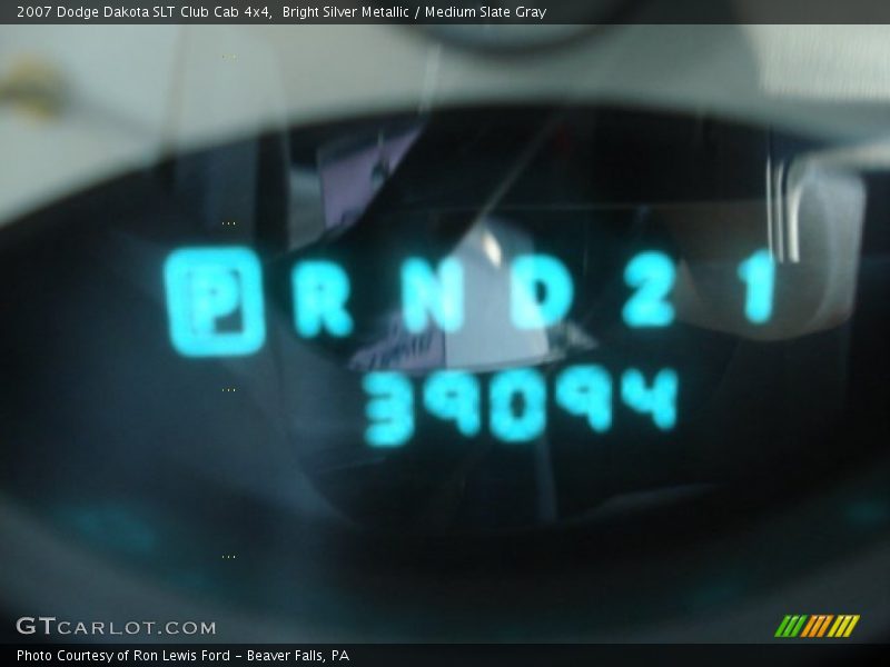 Bright Silver Metallic / Medium Slate Gray 2007 Dodge Dakota SLT Club Cab 4x4