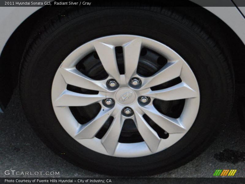 Radiant Silver / Gray 2011 Hyundai Sonata GLS