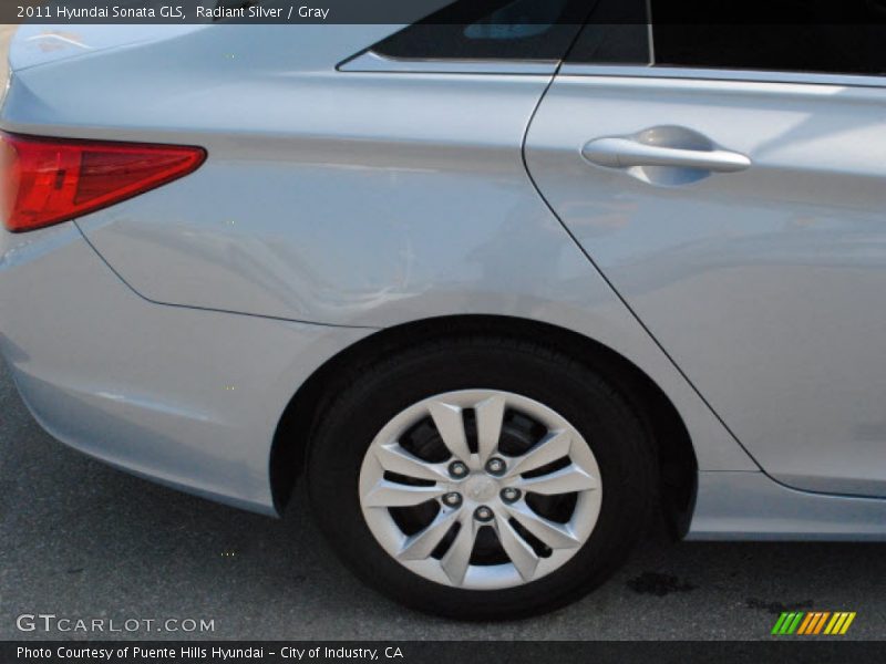 Radiant Silver / Gray 2011 Hyundai Sonata GLS