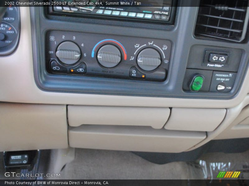 Controls of 2002 Silverado 2500 LT Extended Cab 4x4