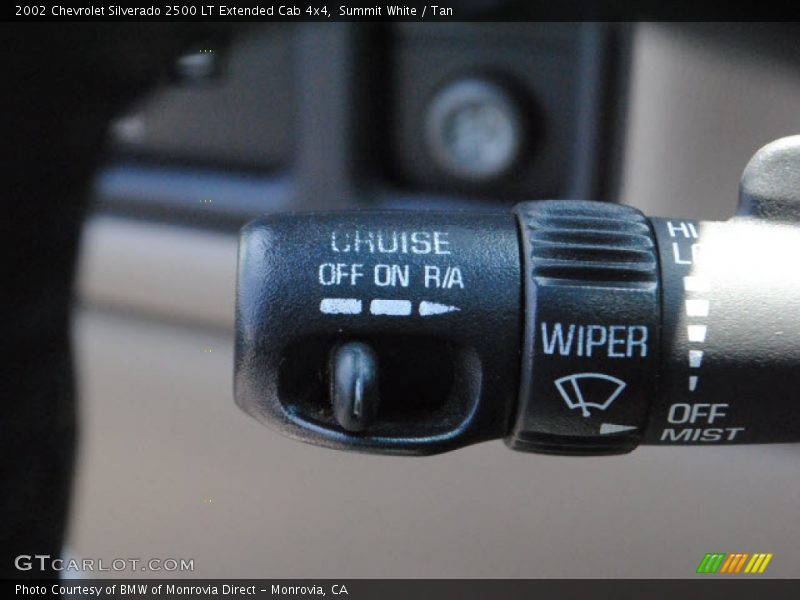 Controls of 2002 Silverado 2500 LT Extended Cab 4x4