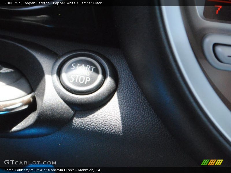 Pepper White / Panther Black 2008 Mini Cooper Hardtop