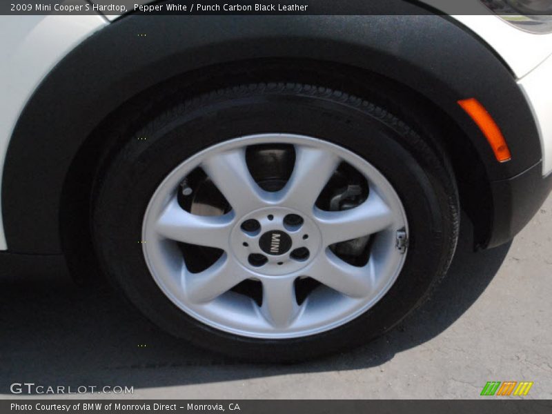 Pepper White / Punch Carbon Black Leather 2009 Mini Cooper S Hardtop