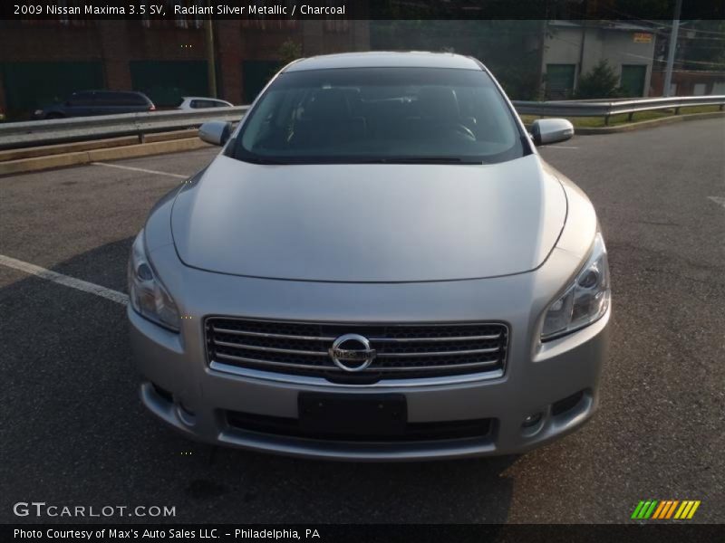 Radiant Silver Metallic / Charcoal 2009 Nissan Maxima 3.5 SV