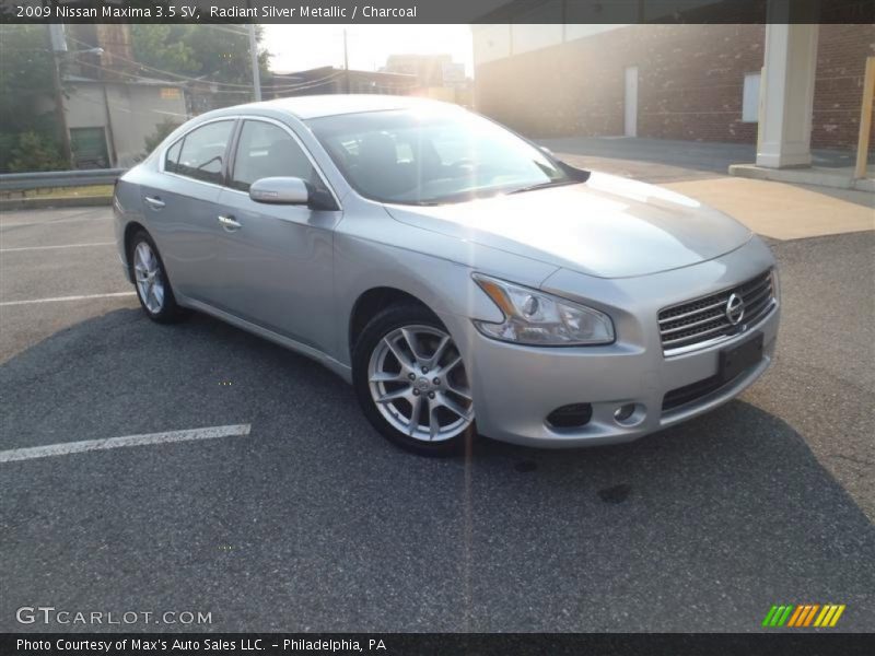 Radiant Silver Metallic / Charcoal 2009 Nissan Maxima 3.5 SV