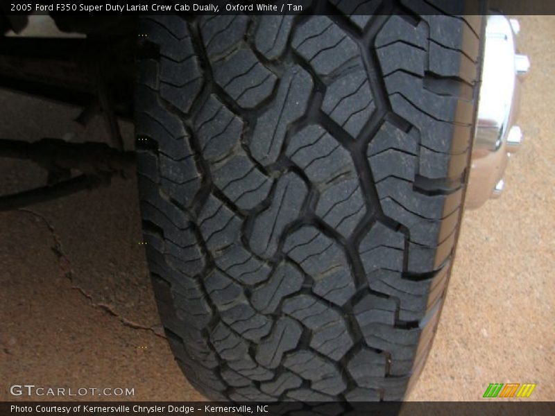 Oxford White / Tan 2005 Ford F350 Super Duty Lariat Crew Cab Dually