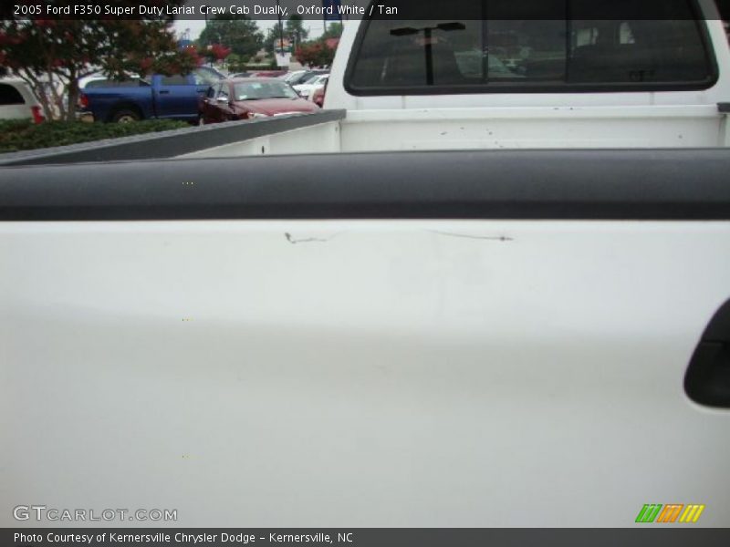 Oxford White / Tan 2005 Ford F350 Super Duty Lariat Crew Cab Dually