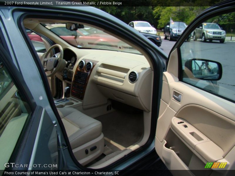 Titanium Green Metallic / Pebble Beige 2007 Ford Freestyle Limited