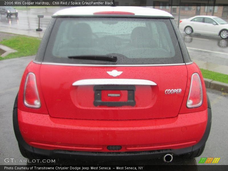 Chili Red / Space Gray/Panther Black 2006 Mini Cooper Hardtop