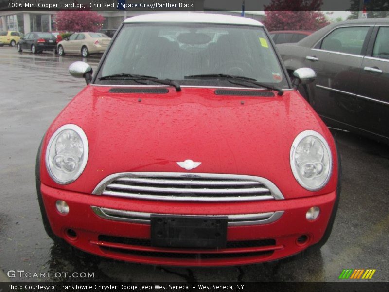Chili Red / Space Gray/Panther Black 2006 Mini Cooper Hardtop