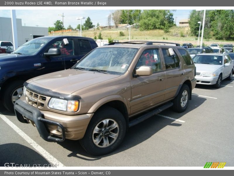 Front 3/4 View of 2000 Rodeo LSE 4WD