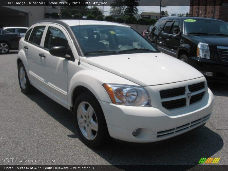 Stone White / Pastel Slate Gray/Red 2007 Dodge Caliber SXT