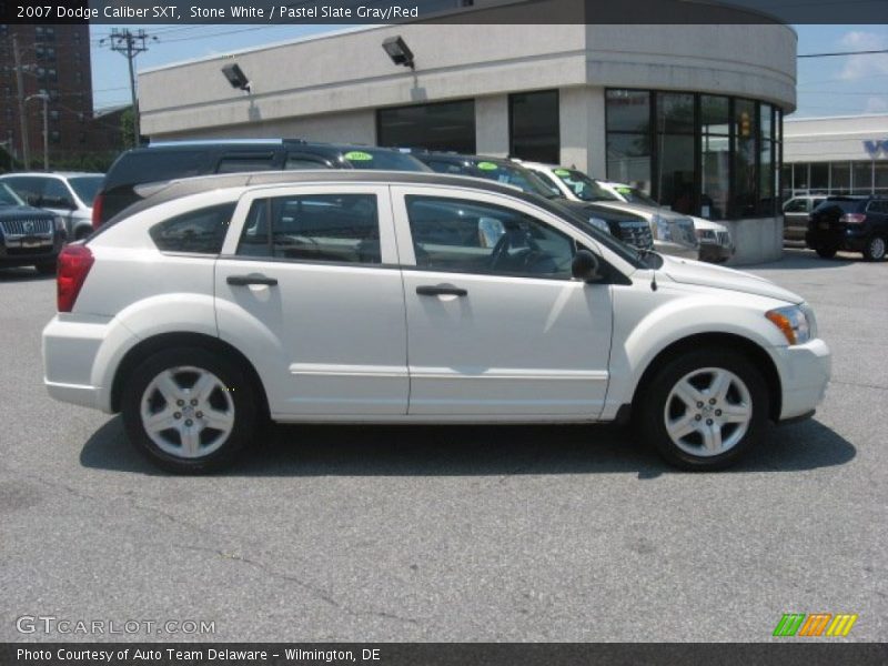 Stone White / Pastel Slate Gray/Red 2007 Dodge Caliber SXT