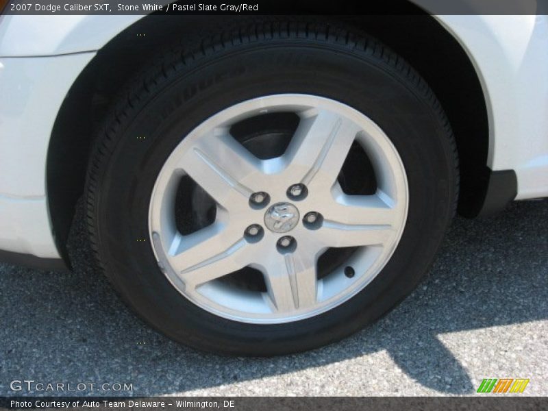 Stone White / Pastel Slate Gray/Red 2007 Dodge Caliber SXT