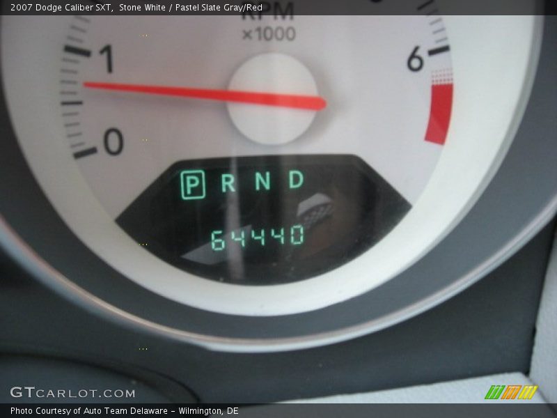 Stone White / Pastel Slate Gray/Red 2007 Dodge Caliber SXT